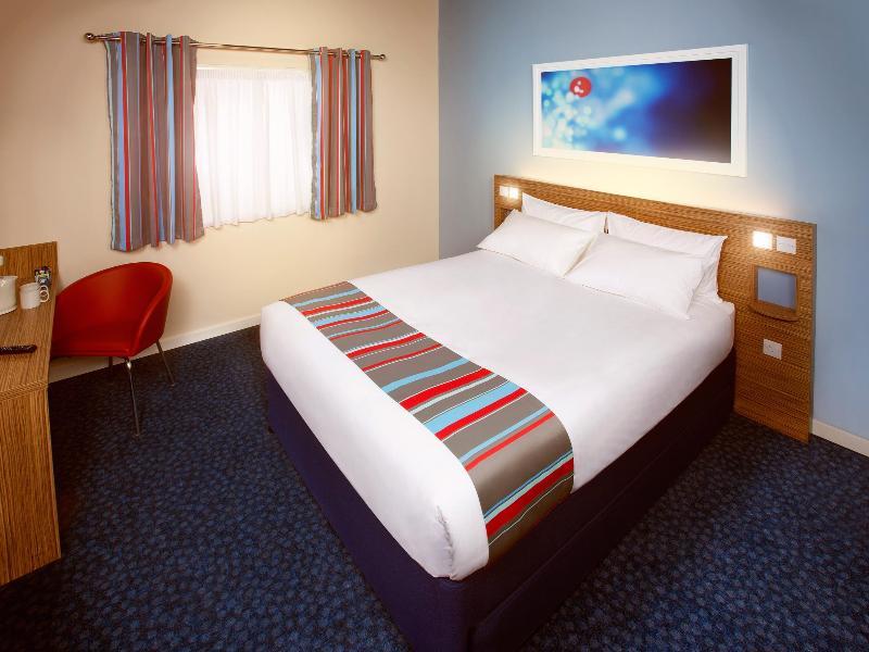 Travelodge Thame Bagian luar foto